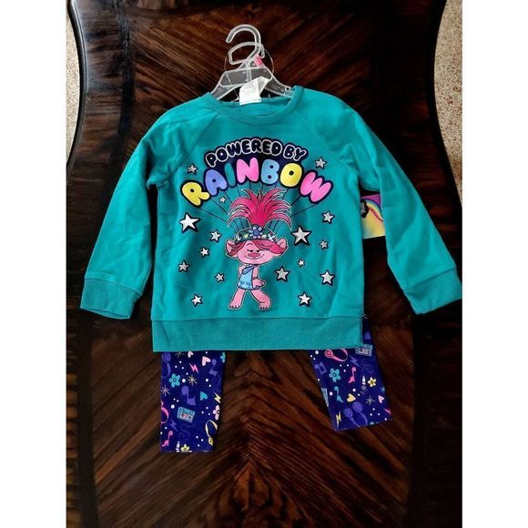 NWT DREAMWORKSâ
TROLLS OUTFIT - Picture 3 of 7